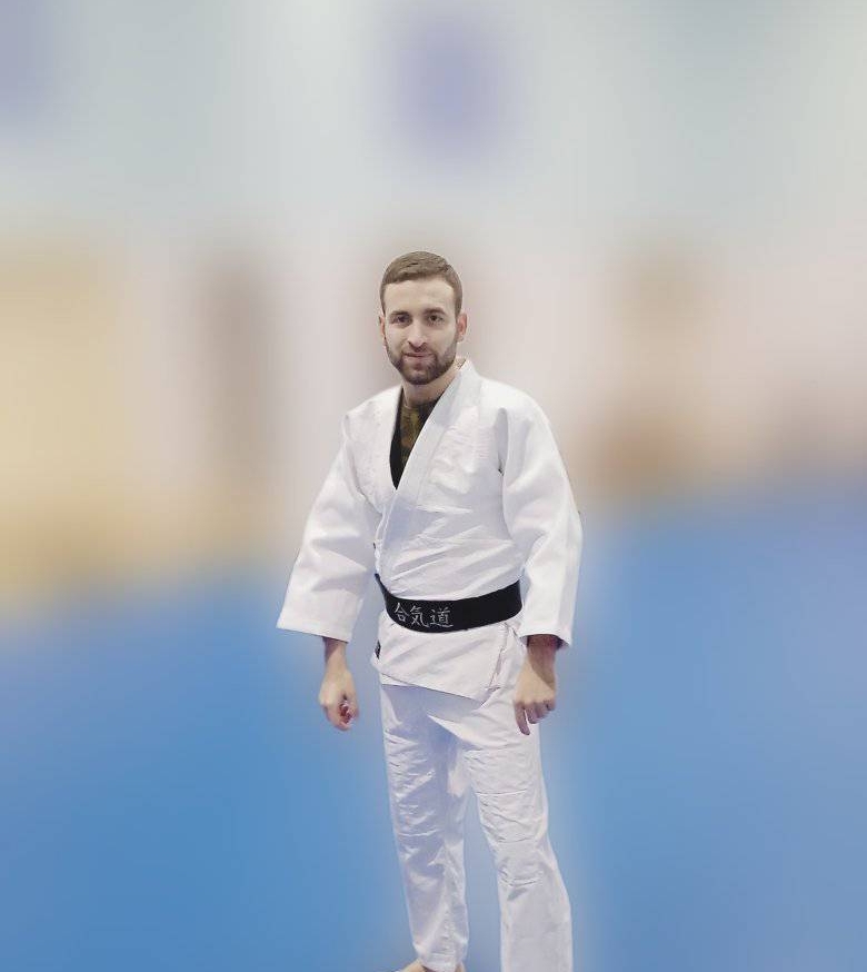 <span style="font-weight: bold;">Виталий Календаров 2 Дан Eurasia Aikido <span style="font-style: italic;">Тренер по Айкидо, инструтор 1 категории</span></span>